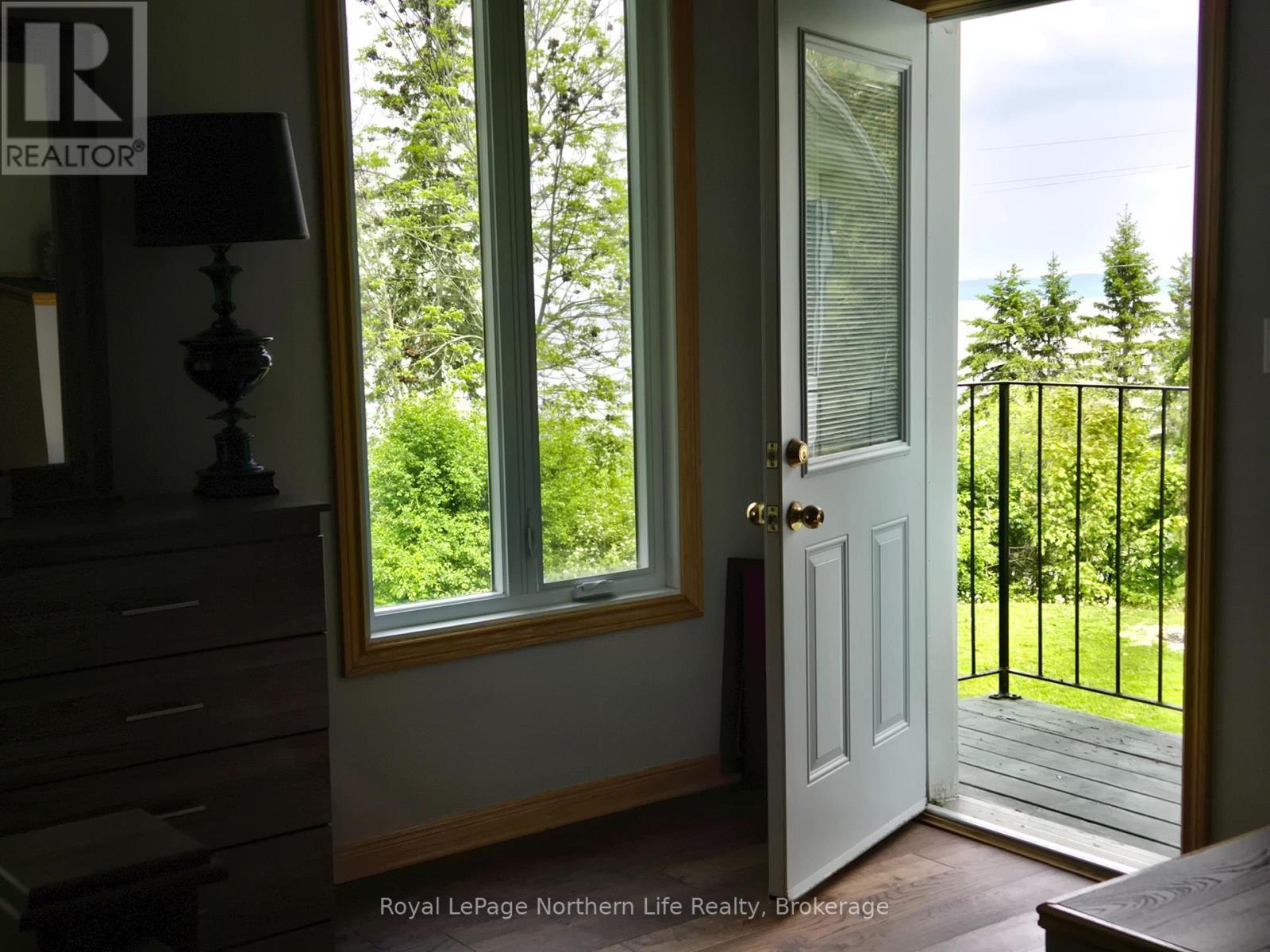 












6 LOWRY STREET

,
Temiskaming Shores (Haileybury),




Ontario
P0J1K0

