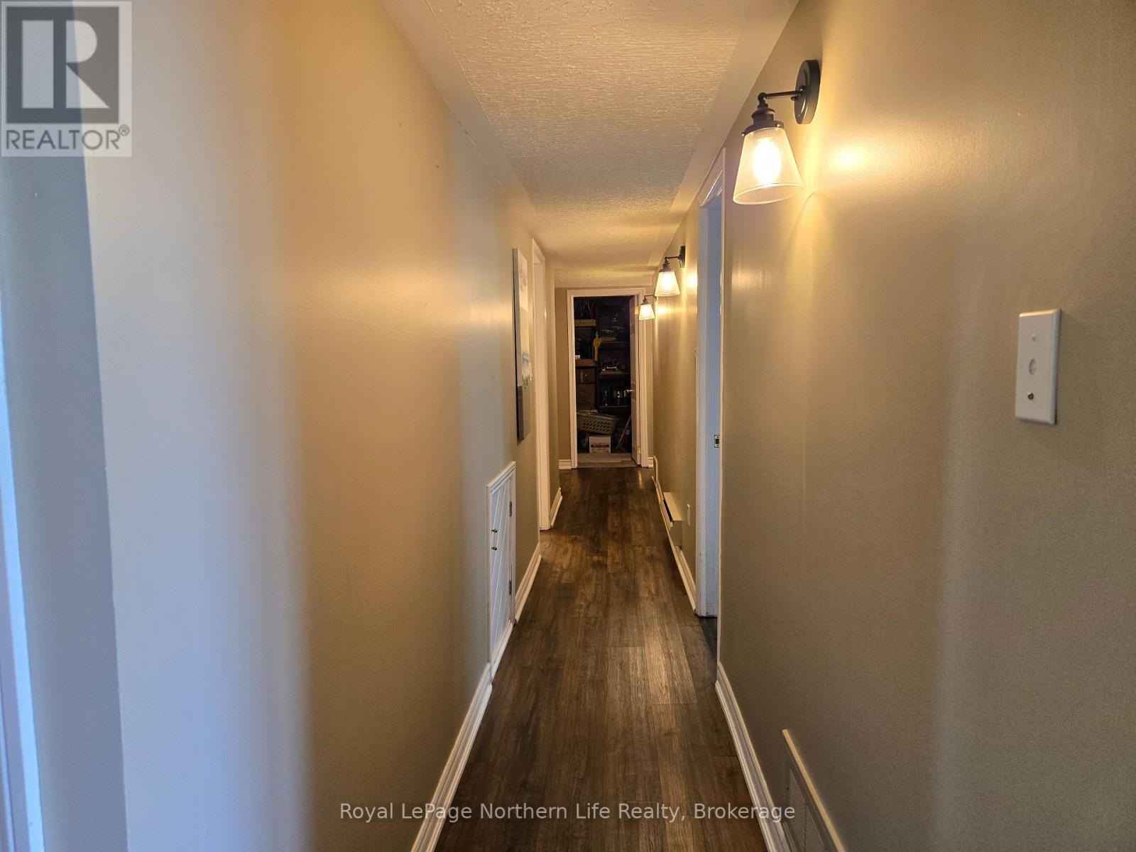 












6 LOWRY STREET

,
Temiskaming Shores (Haileybury),




Ontario
P0J1K0

