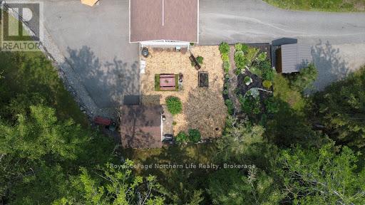 












6 LOWRY STREET

,
Temiskaming Shores (Haileybury),




Ontario
P0J1K0

