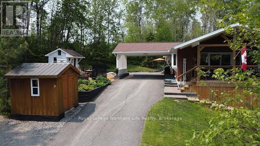 












6 LOWRY STREET

,
Temiskaming Shores (Haileybury),




Ontario
P0J1K0

