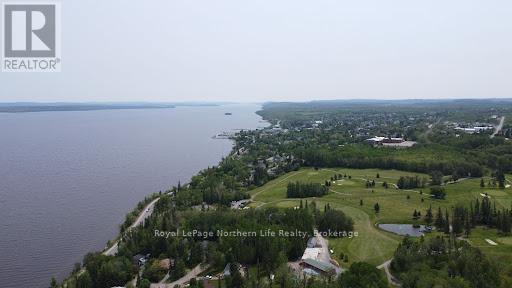 












6 LOWRY STREET

,
Temiskaming Shores (Haileybury),




Ontario
P0J1K0

