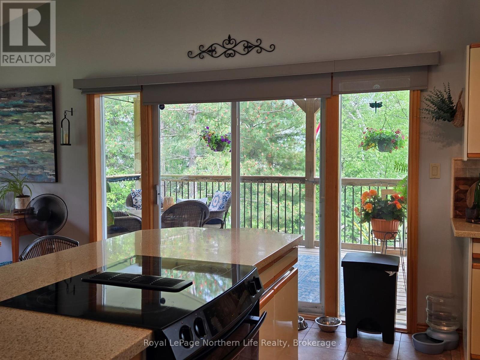 












6 LOWRY STREET

,
Temiskaming Shores (Haileybury),




Ontario
P0J1K0

