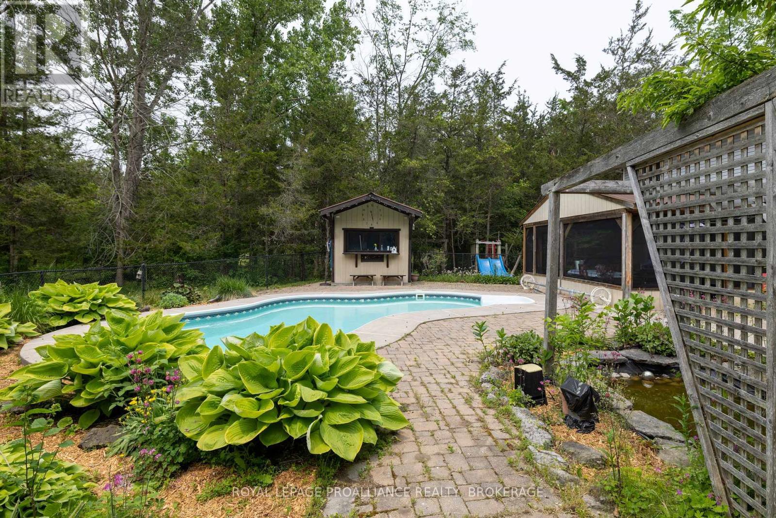 












1223 COUNTY ROAD 9

,
Greater Napanee (Greater Napanee),




Ontario
K7R3K8

