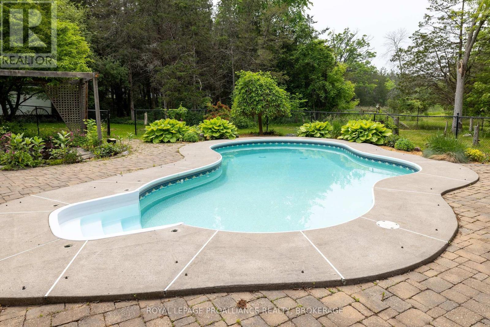 












1223 COUNTY ROAD 9

,
Greater Napanee (Greater Napanee),




Ontario
K7R3K8

