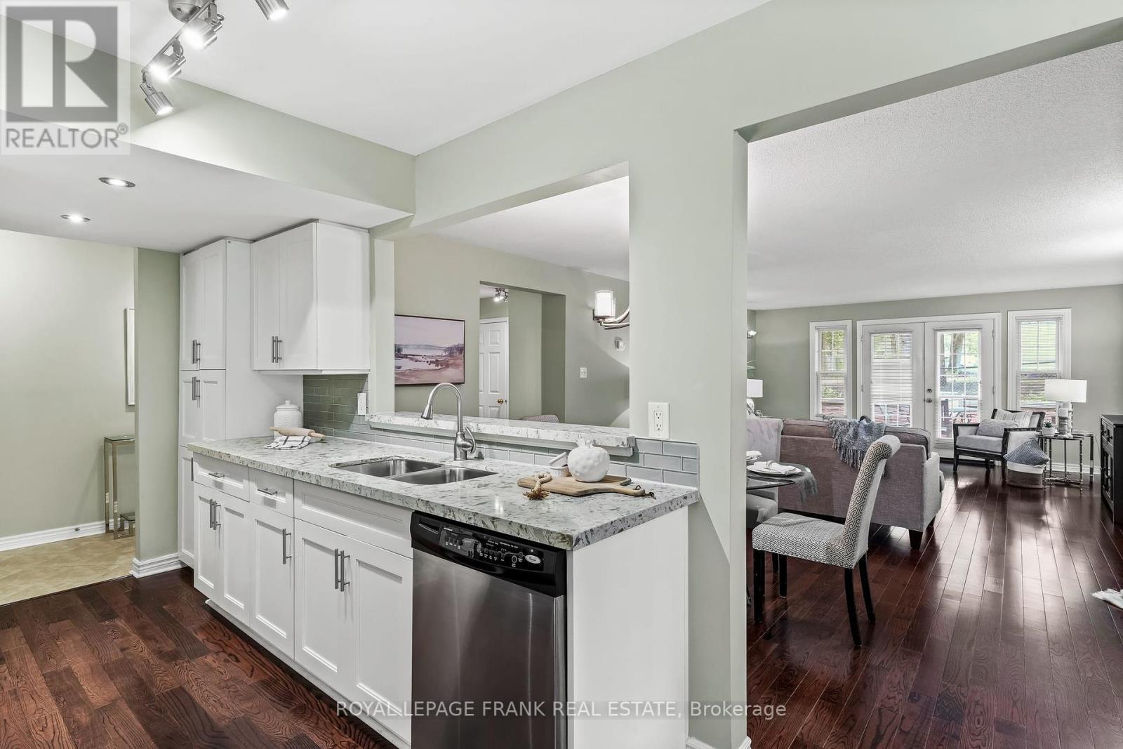 












D-13 - 1663 NASH ROAD

,
Clarington (Courtice),




Ontario
L1E1S8


