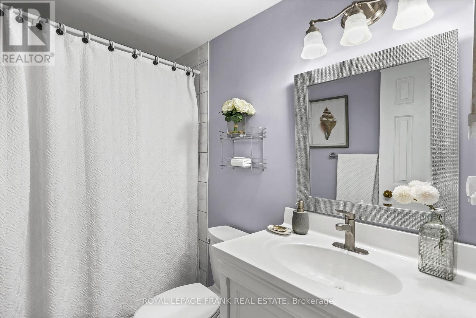 












D-13 - 1663 NASH ROAD

,
Clarington (Courtice),




Ontario
L1E1S8

