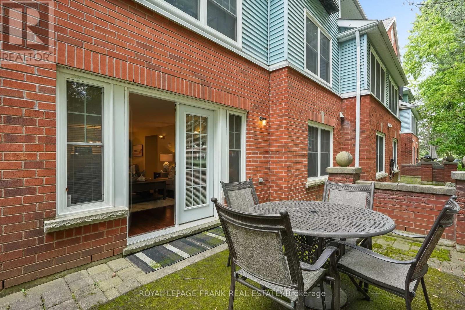 












D-13 - 1663 NASH ROAD

,
Clarington (Courtice),




Ontario
L1E1S8

