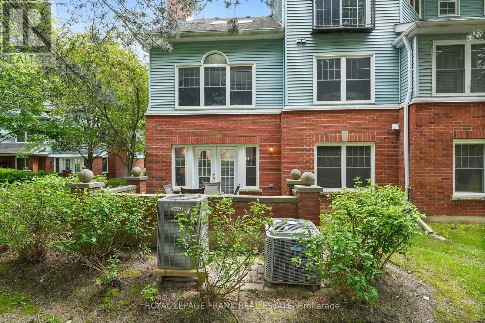 












D-13 - 1663 NASH ROAD

,
Clarington (Courtice),




Ontario
L1E1S8

