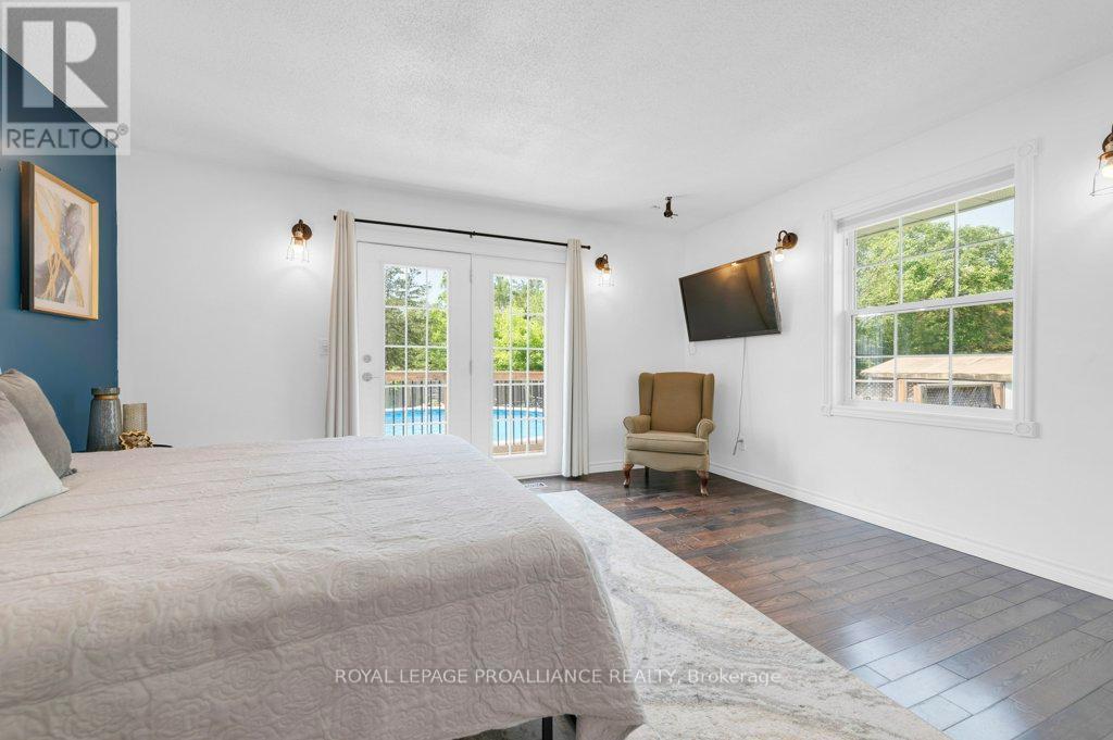 












105A&B BERNARD LONG ROAD

,
Quinte West (Trenton Ward),




Ontario
K8V5P6

