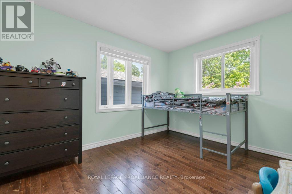 












105A&B BERNARD LONG ROAD

,
Quinte West (Trenton Ward),




Ontario
K8V5P6

