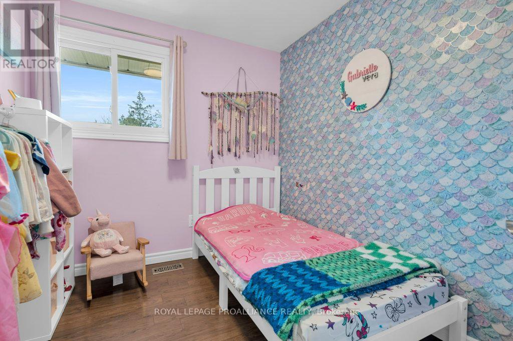 












105A&B BERNARD LONG ROAD

,
Quinte West (Trenton Ward),




Ontario
K8V5P6

