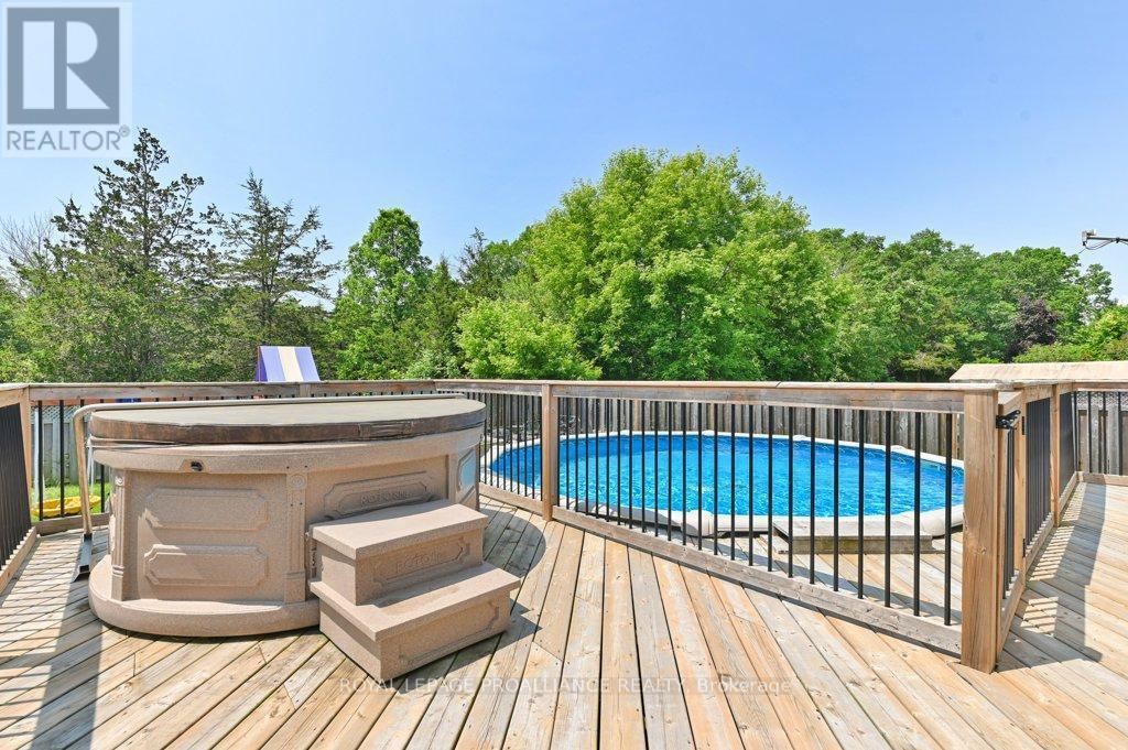 












105A&B BERNARD LONG ROAD

,
Quinte West (Trenton Ward),




Ontario
K8V5P6

