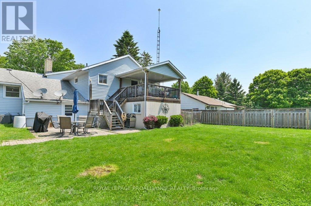 












105A&B BERNARD LONG ROAD

,
Quinte West (Trenton Ward),




Ontario
K8V5P6

