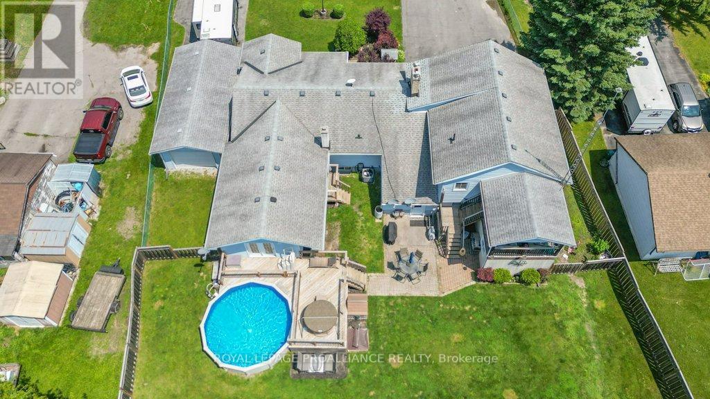 












105A&B BERNARD LONG ROAD

,
Quinte West (Trenton Ward),




Ontario
K8V5P6

