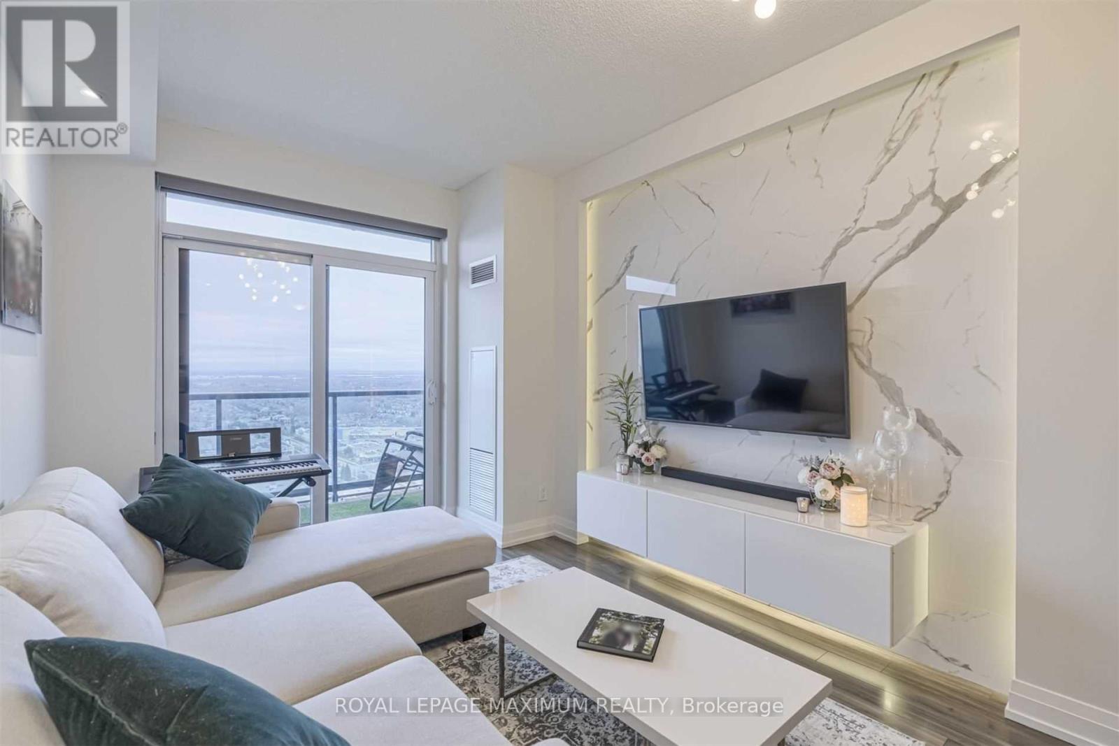 












2507 - 3700 HIGHWAY 7 ROAD W

,
Vaughan,




Ontario
L4L0G8

