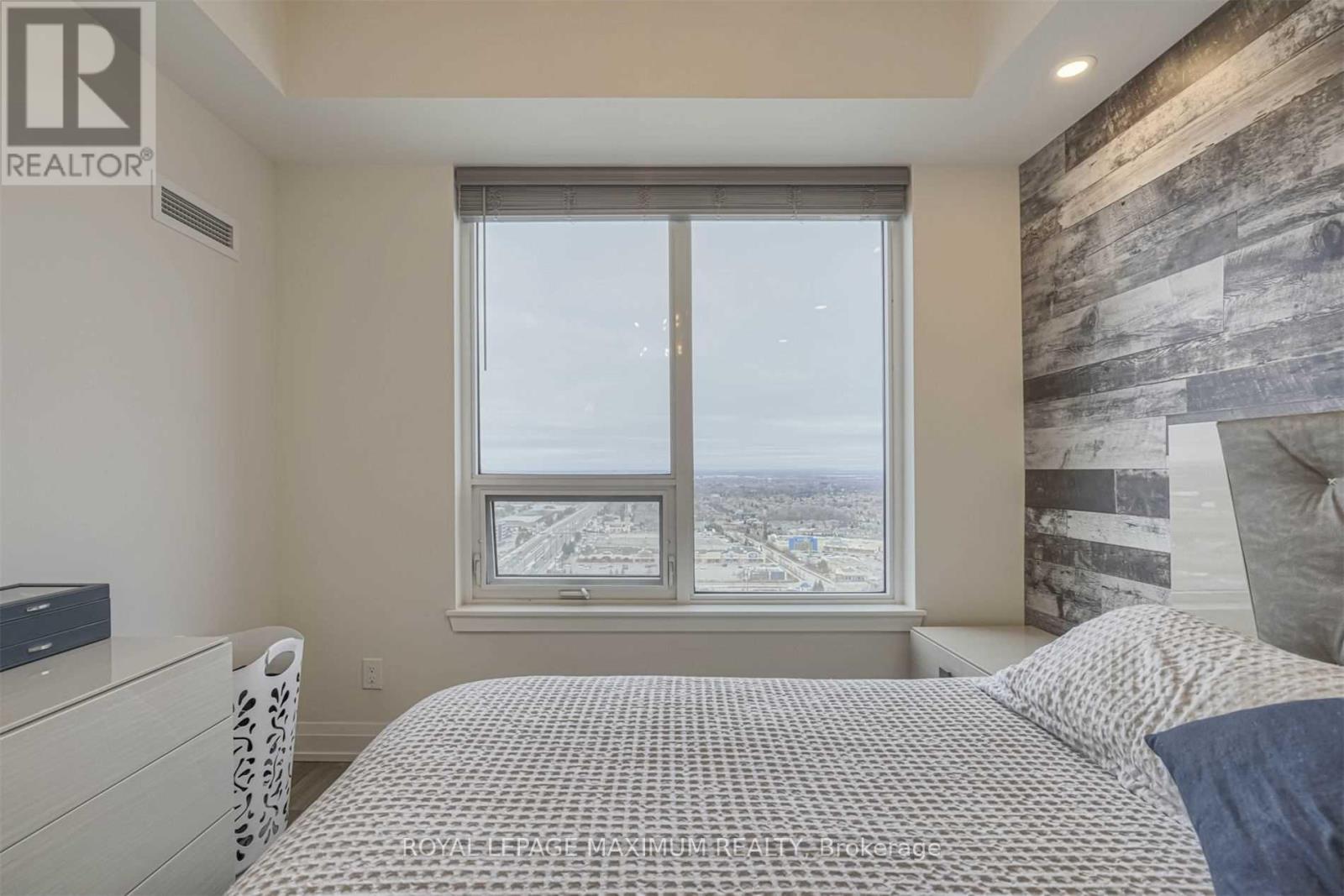 












2507 - 3700 HIGHWAY 7 ROAD W

,
Vaughan,




Ontario
L4L0G8

