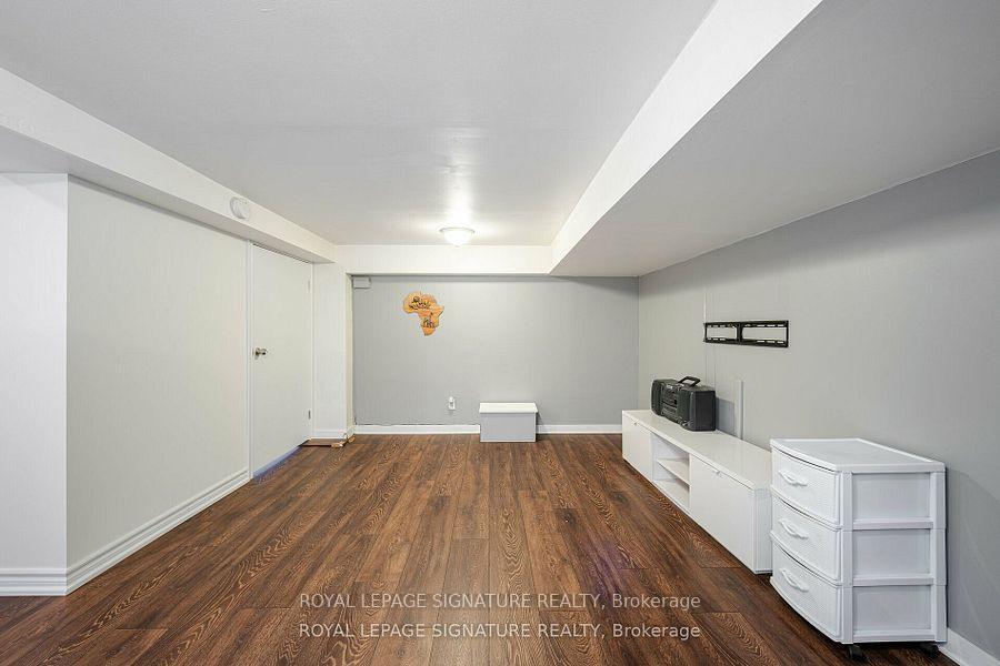 









89


Shier

Drive, 2,
Toronto,




ON
M1J 2T1

