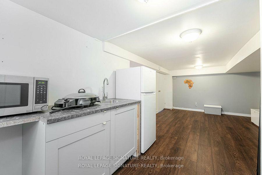 









89


Shier

Drive, 2,
Toronto,




ON
M1J 2T1


