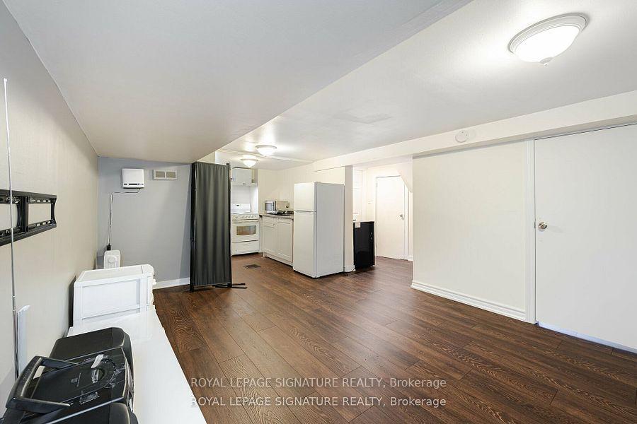 









89


Shier

Drive, 2,
Toronto,




ON
M1J 2T1

