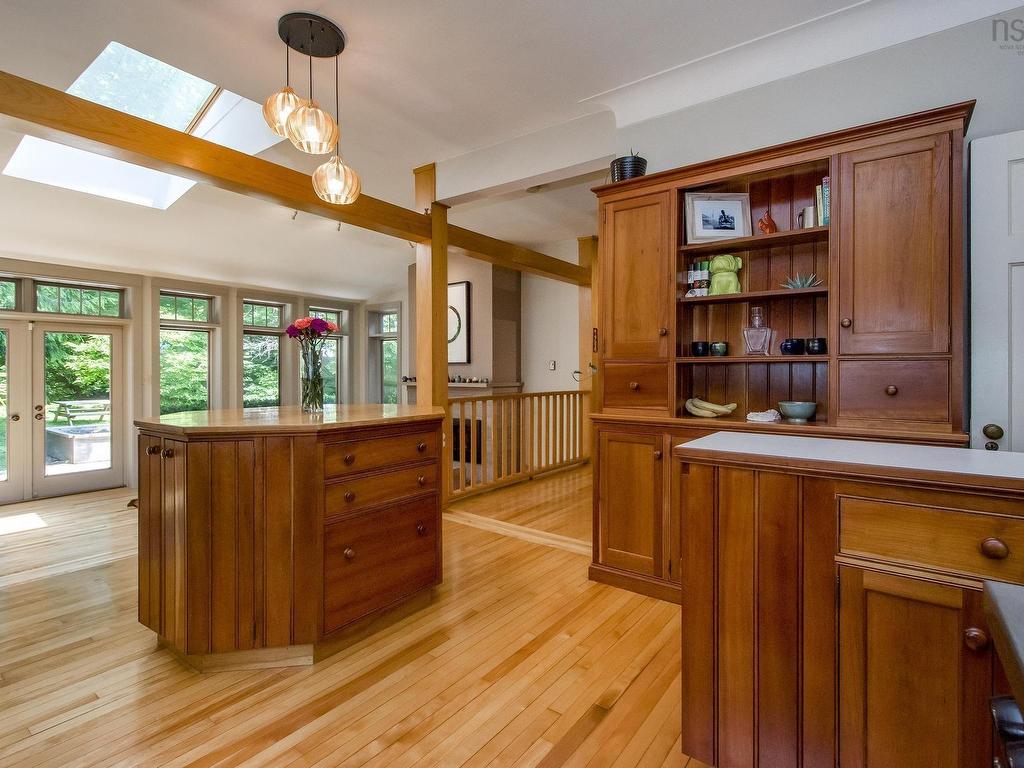 












1589 Larch Street

,
Halifax,




NS
B3H 3W9


