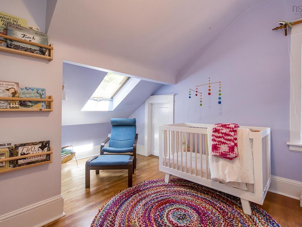 












1589 Larch Street

,
Halifax,




NS
B3H 3W9

