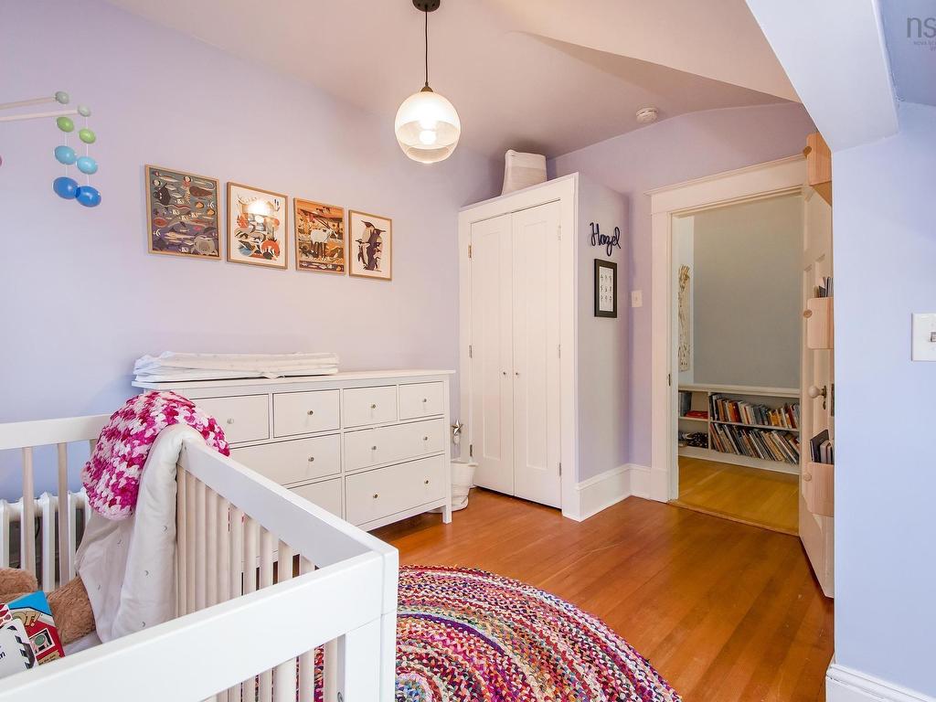 












1589 Larch Street

,
Halifax,




NS
B3H 3W9

