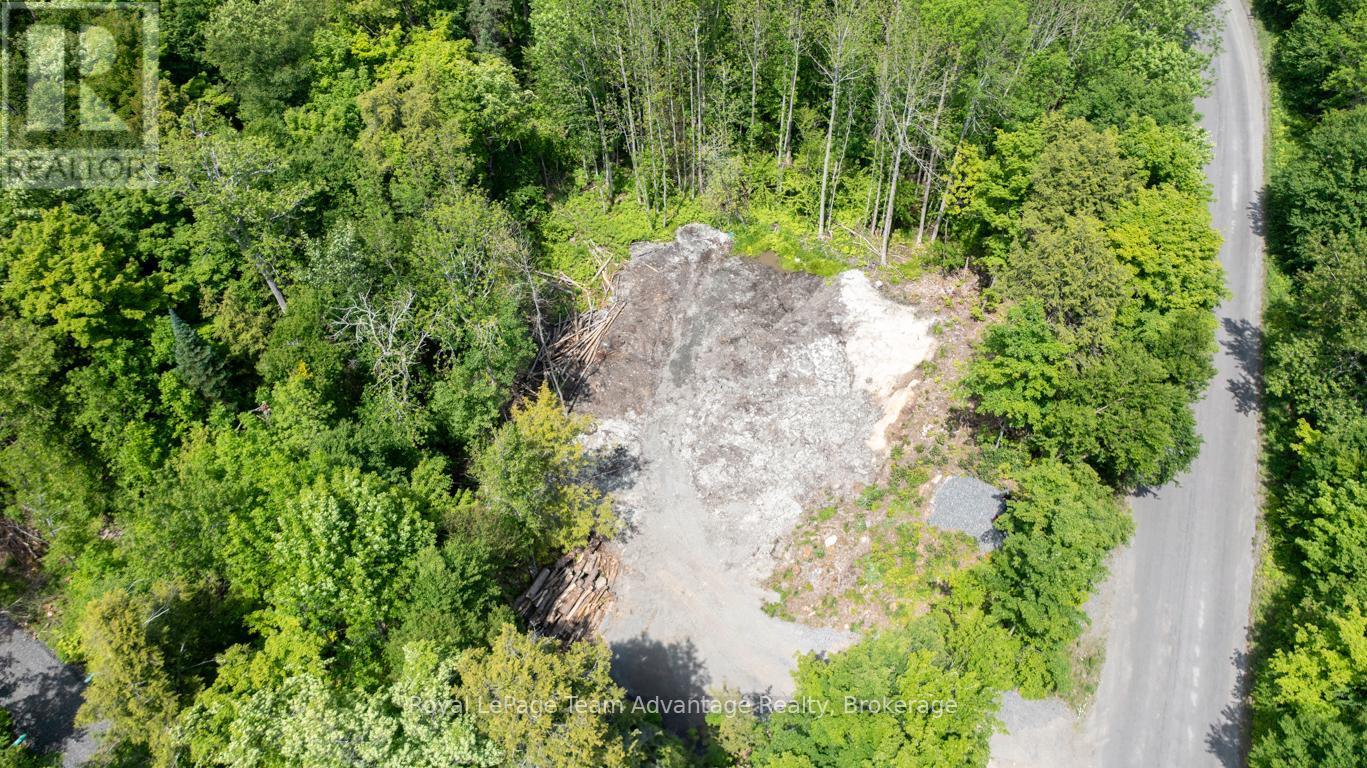 












40 SUNNYSHORE PARK DRIVE

,
McKellar,







Ontario
P2A0B5

