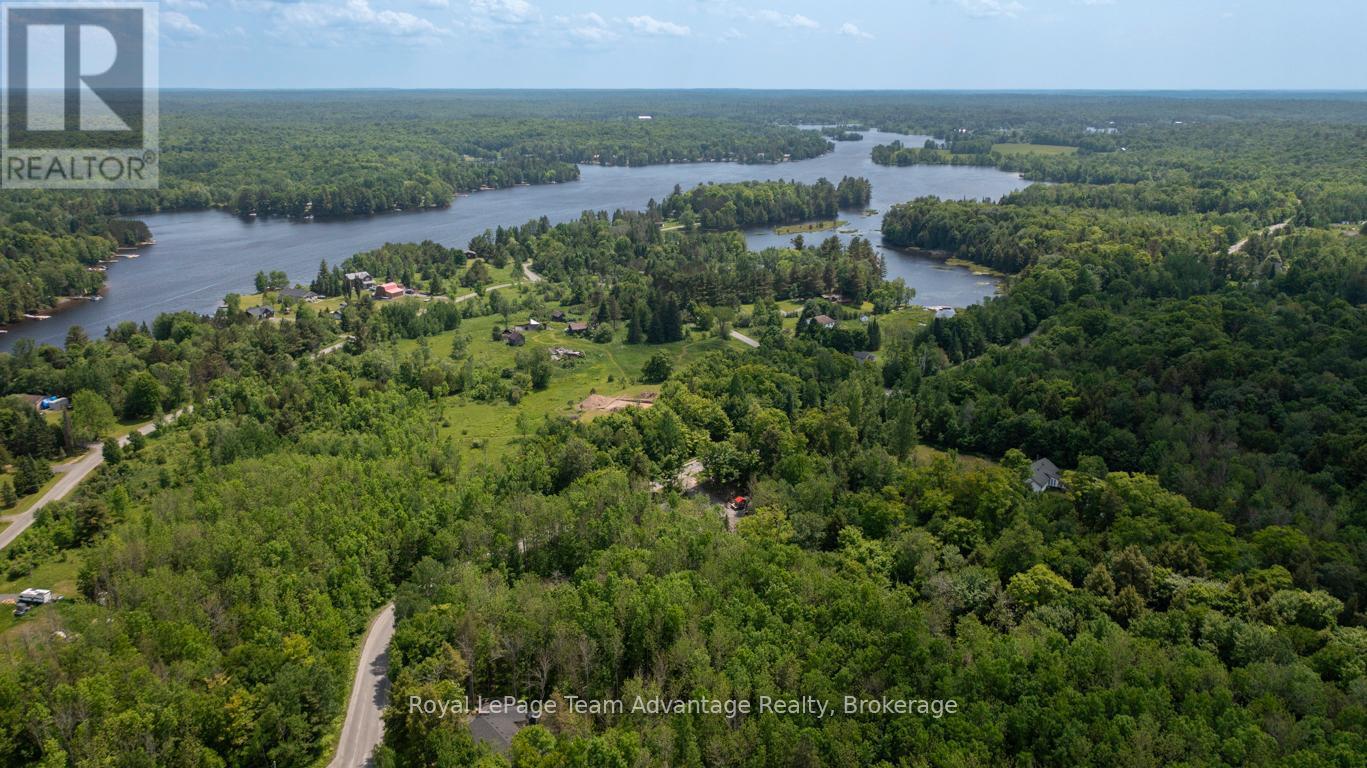 












40 SUNNYSHORE PARK DRIVE

,
McKellar,







Ontario
P2A0B5

