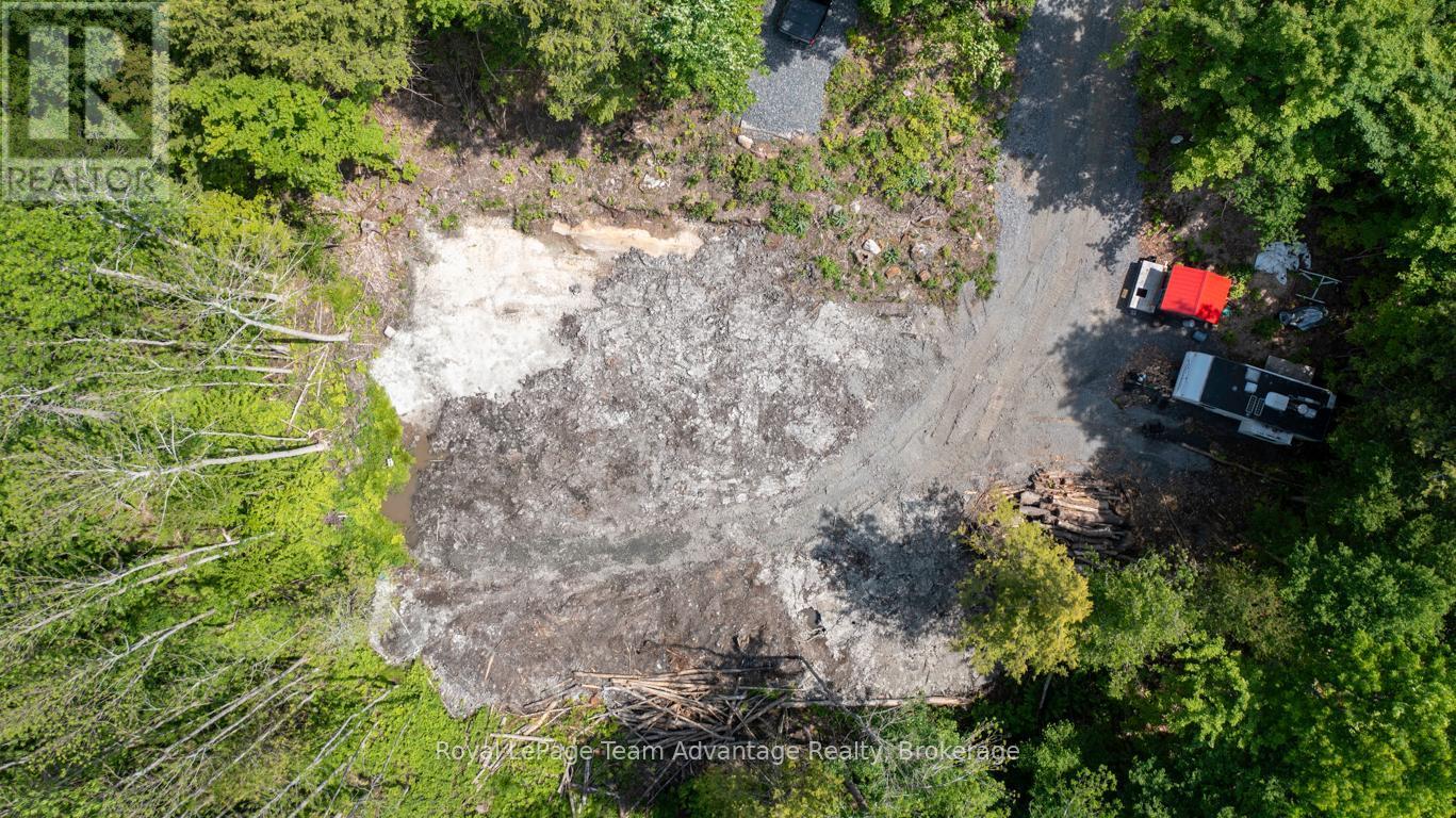 












40 SUNNYSHORE PARK DRIVE

,
McKellar,







Ontario
P2A0B5

