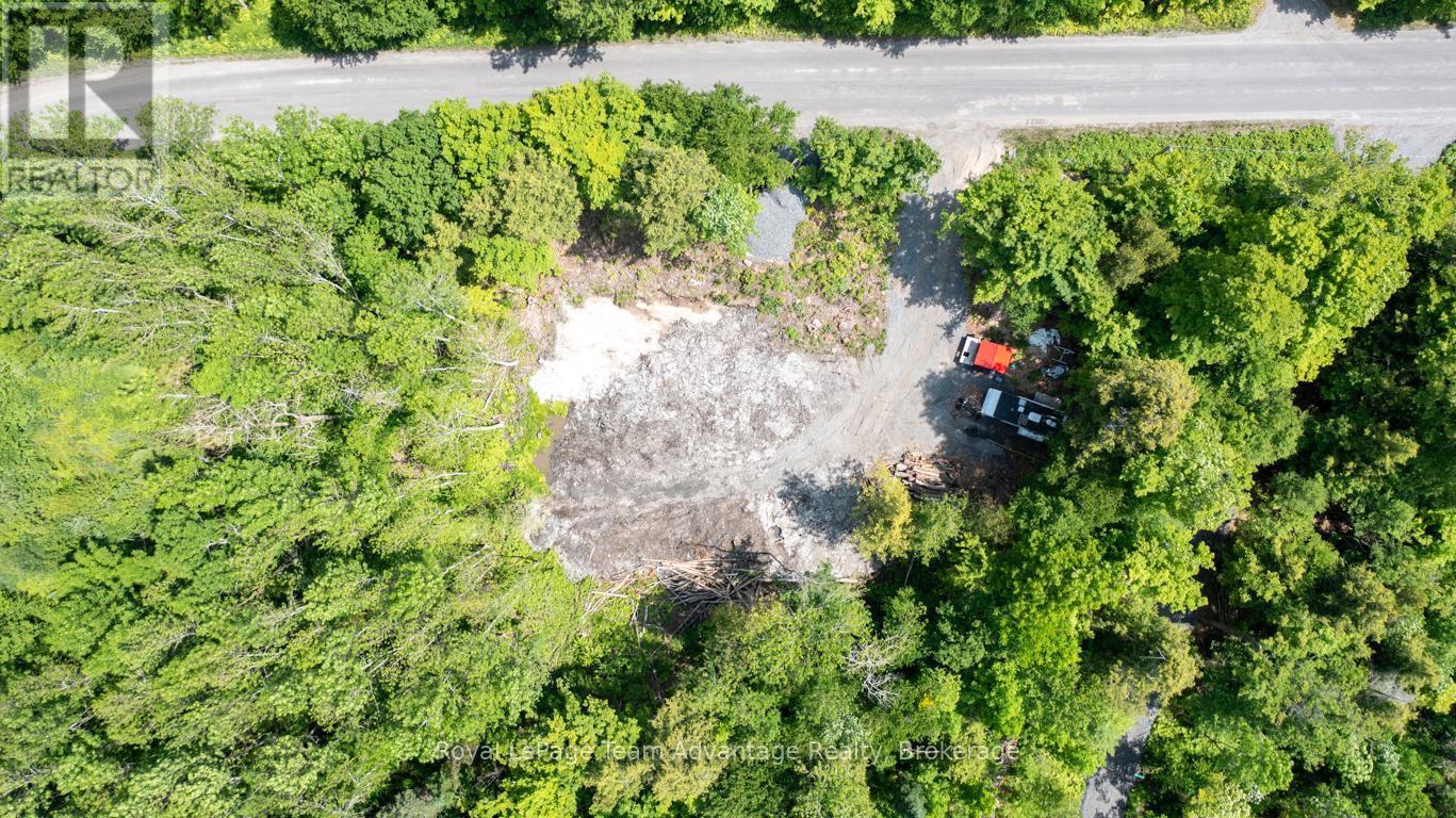 












40 SUNNYSHORE PARK DRIVE

,
McKellar,







Ontario
P2A0B5

