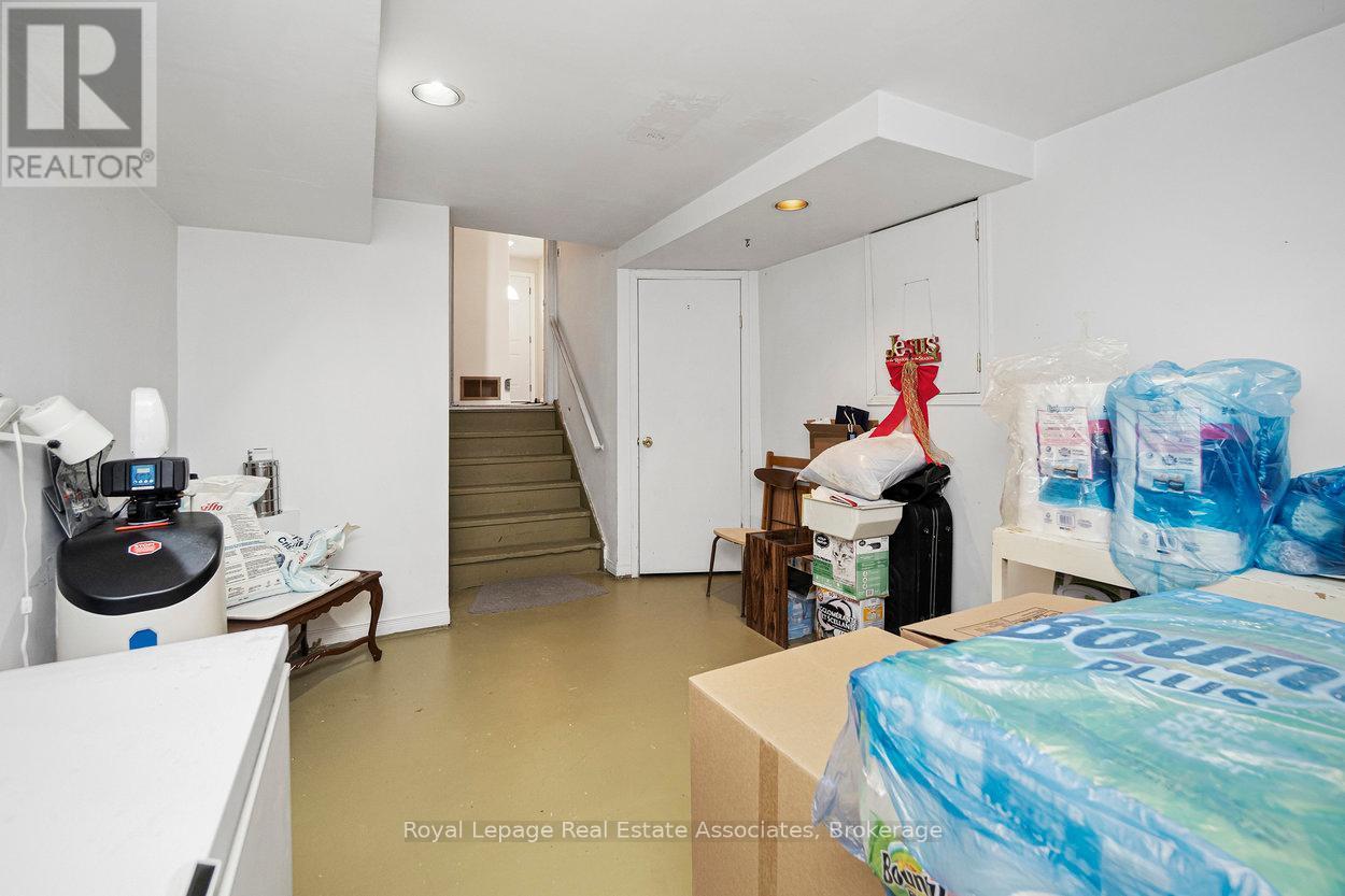












4353 BRANDON GATE DRIVE

,
Mississauga,




Ontario
L4T3K6

