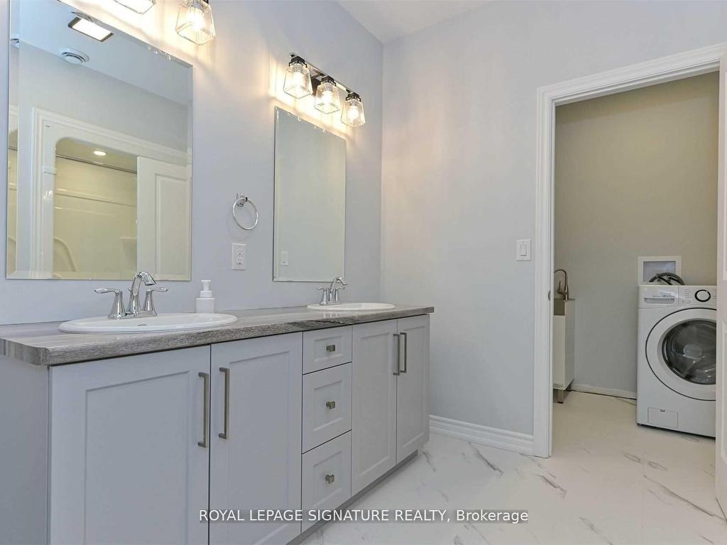 









529


South Pelham

Road, 208,
Welland,




ON
L3C 0H7

