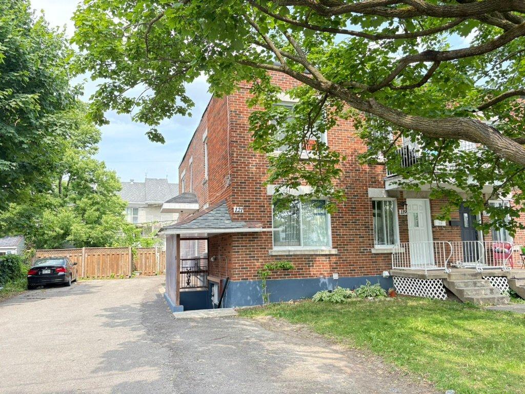 









121


Rue Houle

,
Saint-Eustache,




QC
J7P2L5

