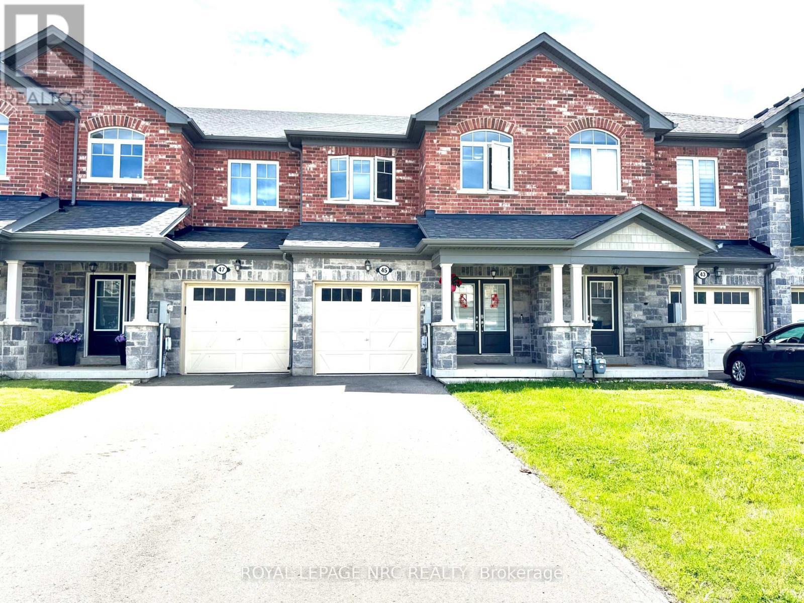 












45 SPARKLE DRIVE

,
Thorold (Rolling Meadows),




Ontario
L0S1A0

