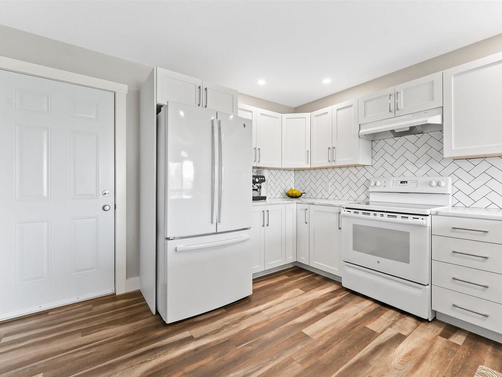 












24 Brick Lane

,
Halifax,




NS
B3P 0G4

