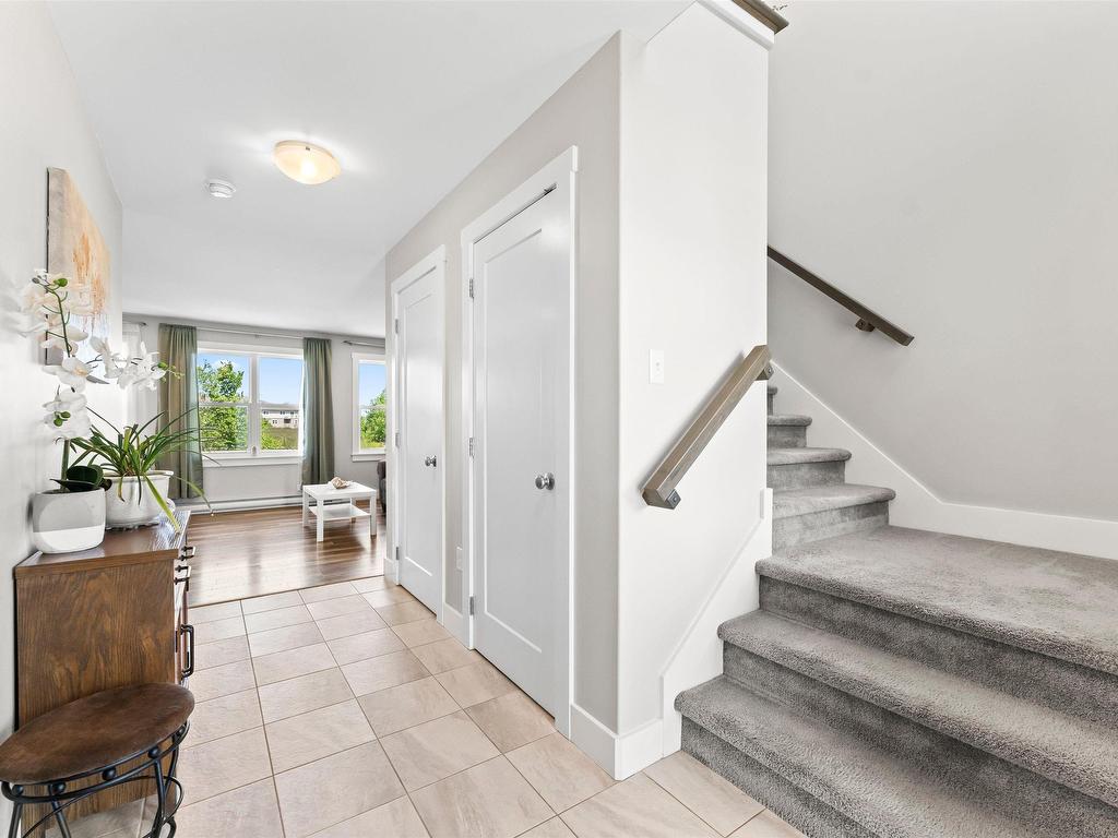 












24 Brick Lane

,
Halifax,




NS
B3P 0G4

