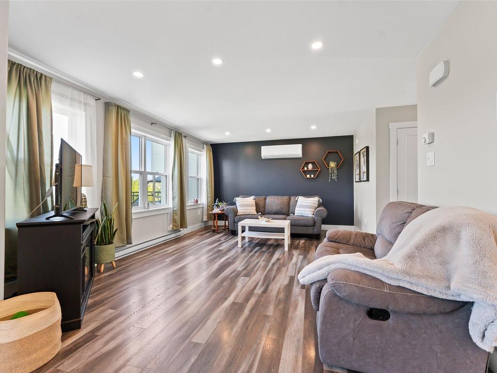 












24 Brick Lane

,
Halifax,




NS
B3P 0G4

