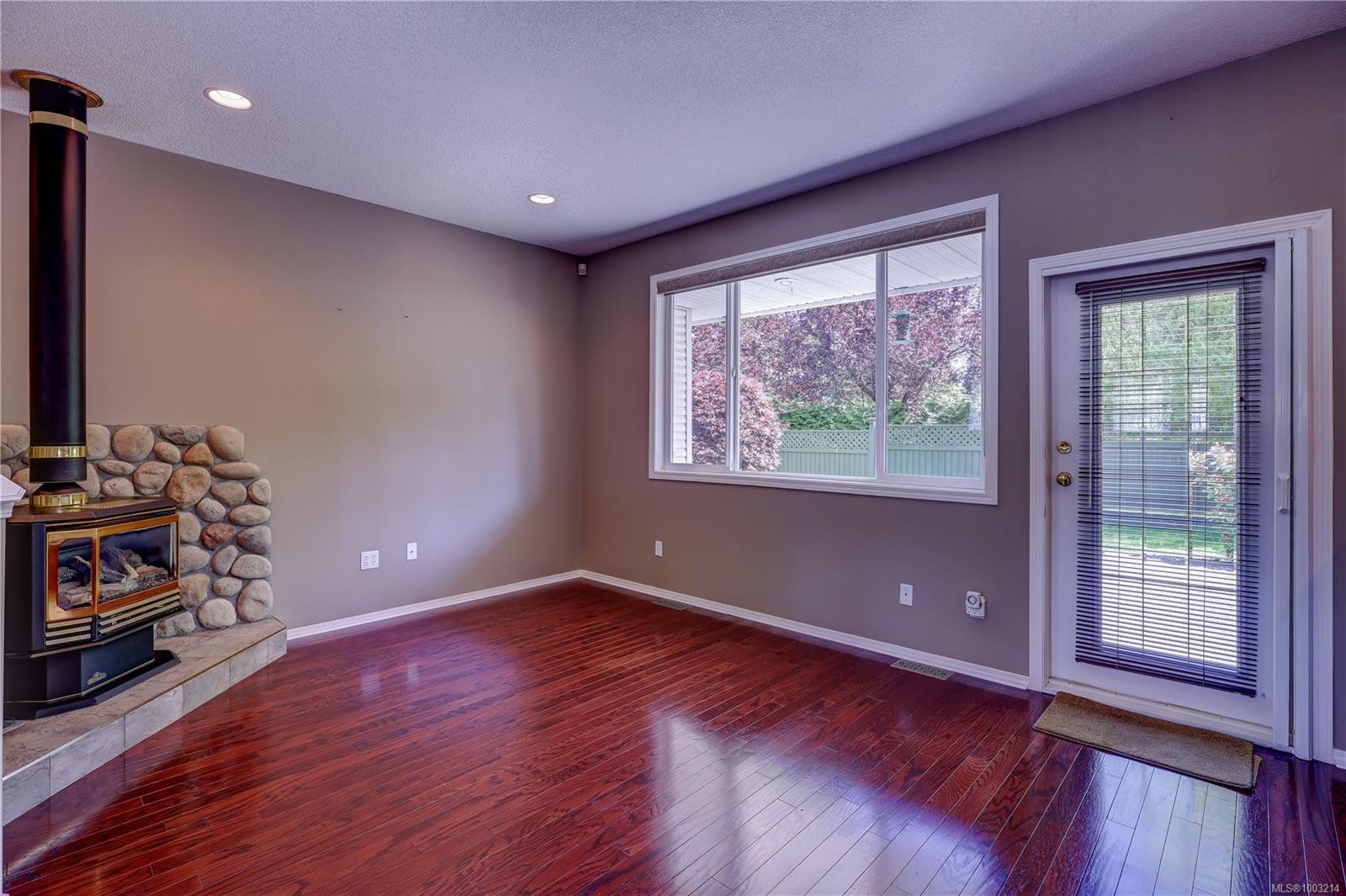 









2377


Westhill

Pl,
Nanaimo,




BC
V9R 6M9


