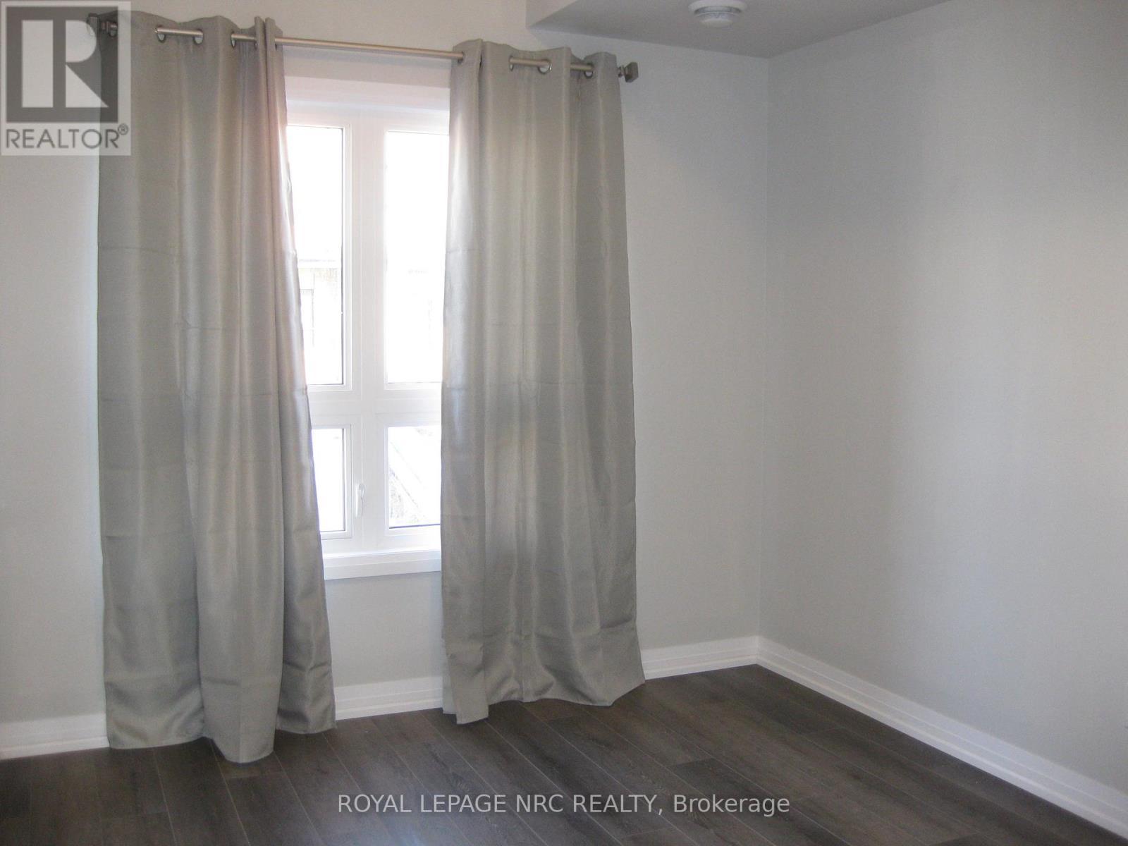 












68 - 6705 CROPP STREET

,
Niagara Falls (Morrison),




Ontario
L2E0C1

