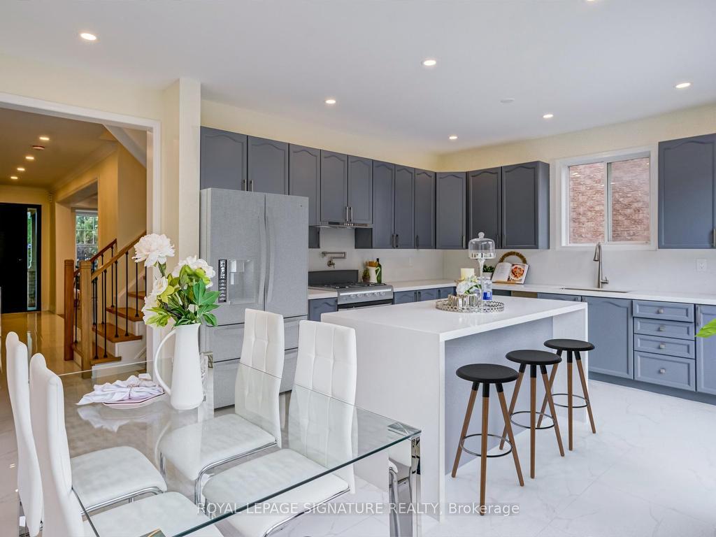 









854


Yates

Drive,
Milton,




ON
L9T 0E5

