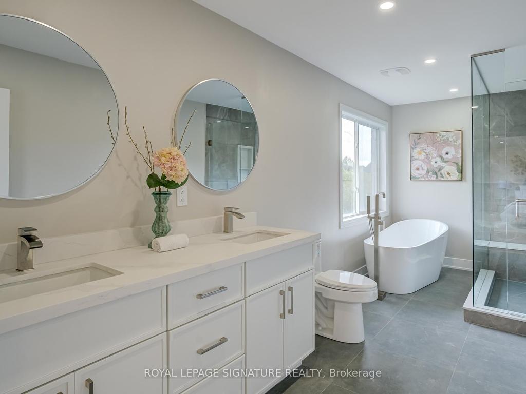 









854


Yates

Drive,
Milton,




ON
L9T 0E5

