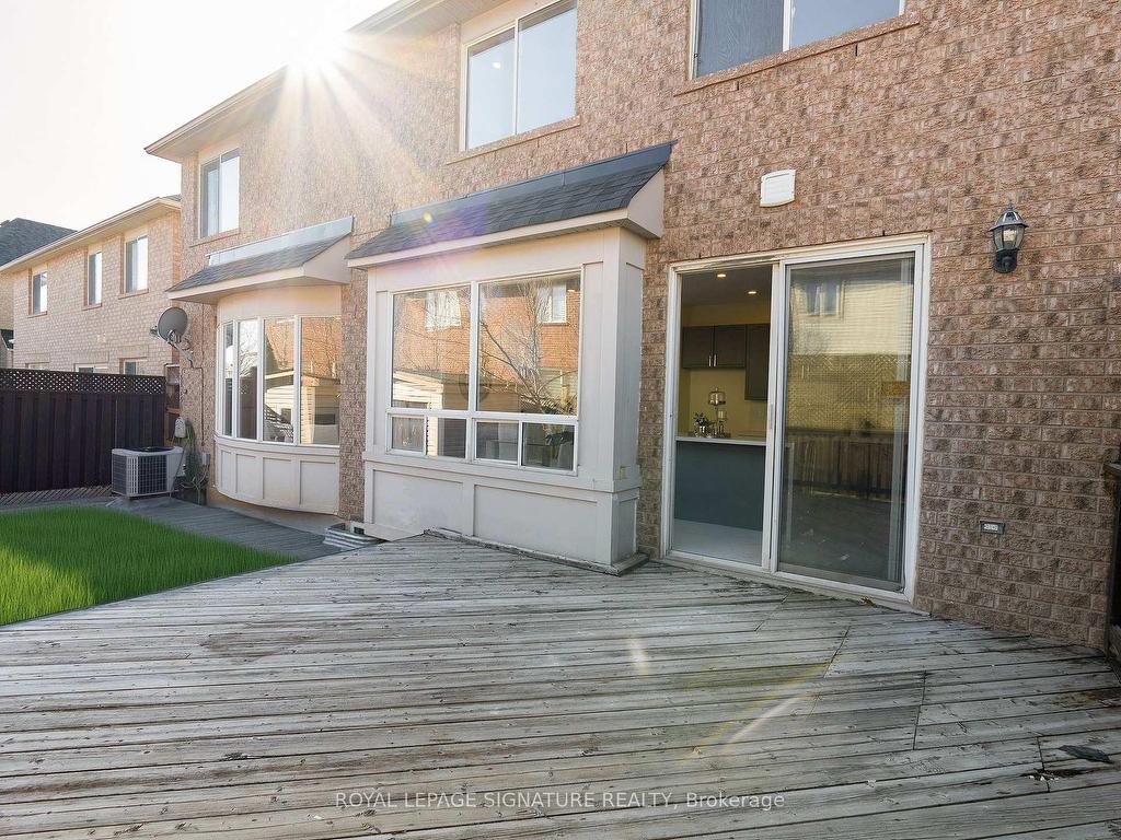 









854


Yates

Drive,
Milton,




ON
L9T 0E5


