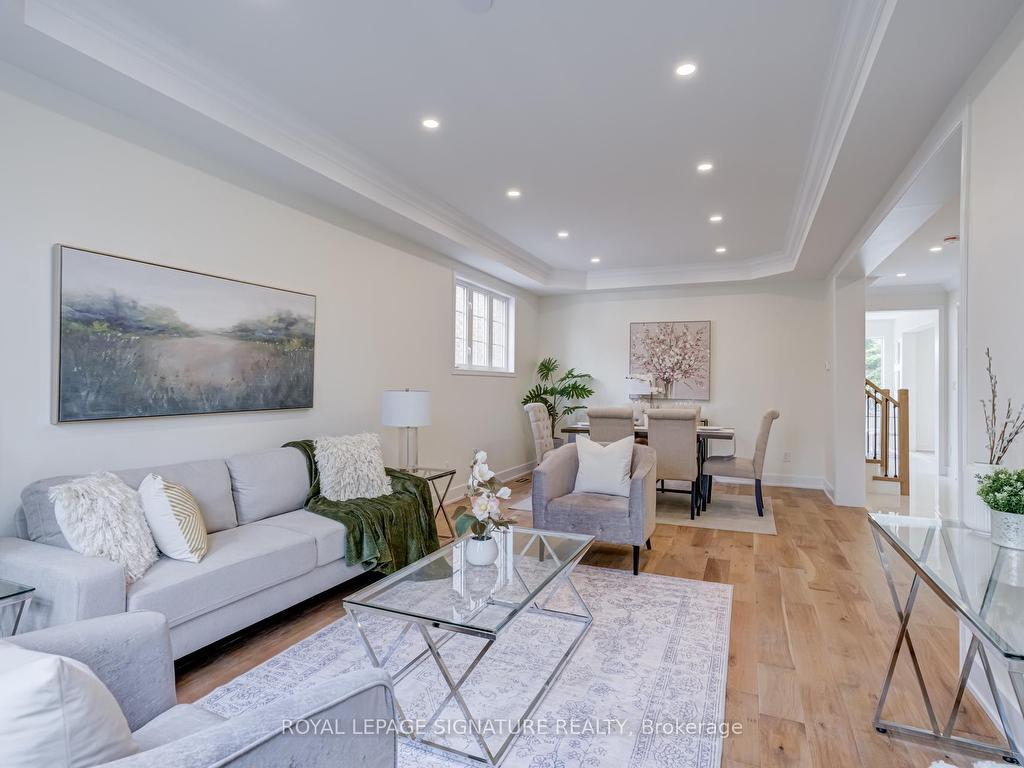 









854


Yates

Drive,
Milton,




ON
L9T 0E5

