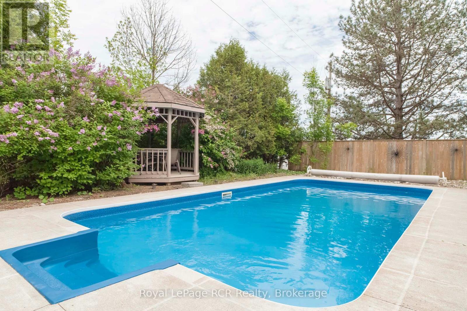 












202122 21 HIGHWAY

,
Georgian Bluffs,







Ontario
N4K5N7

