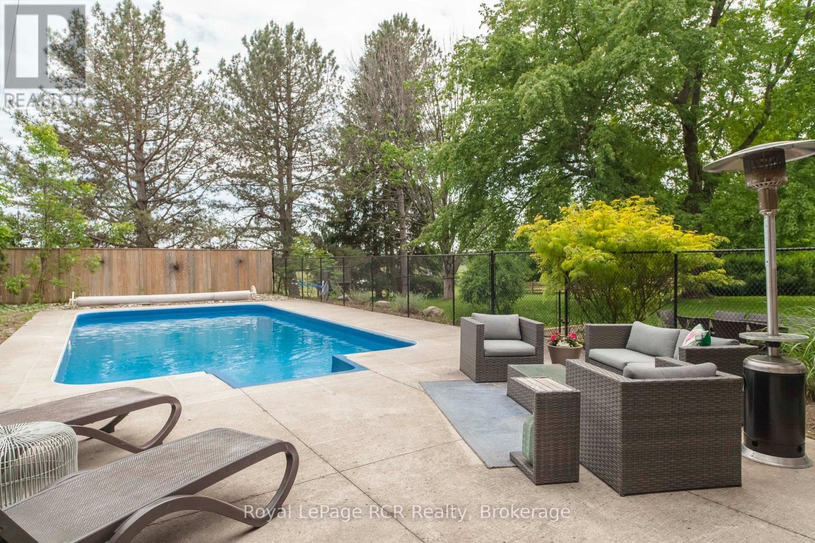 












202122 21 HIGHWAY

,
Georgian Bluffs,







Ontario
N4K5N7

