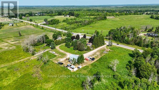 












202122 21 HIGHWAY

,
Georgian Bluffs,







Ontario
N4K5N7

