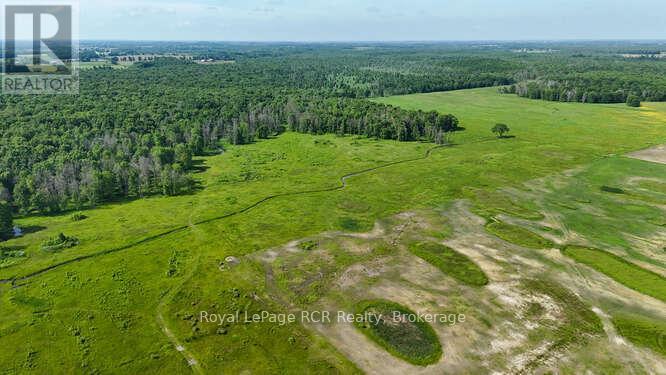 












202122 21 HIGHWAY

,
Georgian Bluffs,







Ontario
N4K5N7

