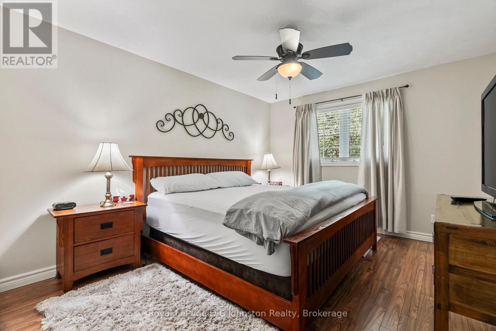 












10 MITCHELL LANE

,
Saugeen Shores,




Ontario
N0H2C1

