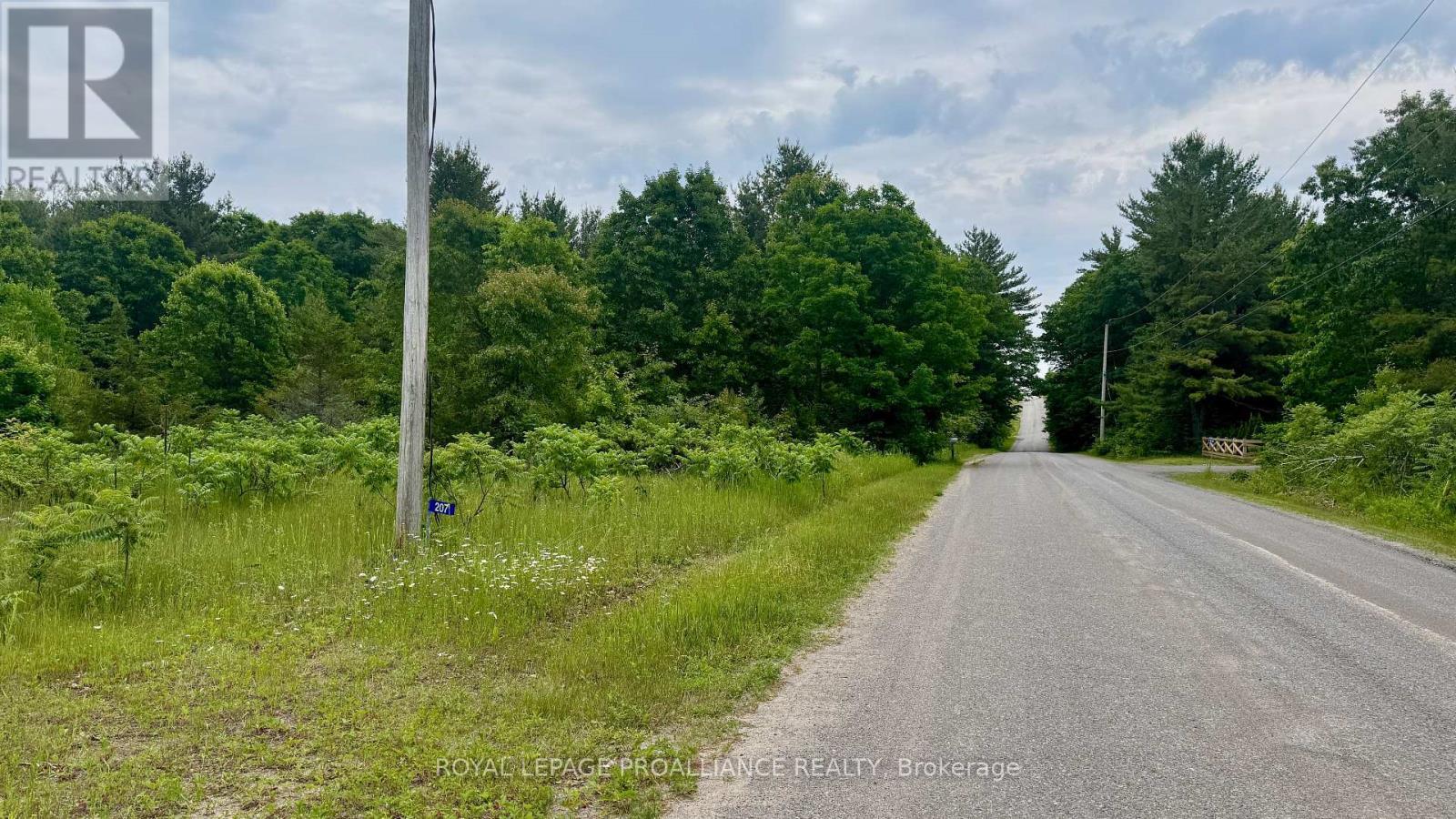 












207 MIDDLE RIDGE ROAD

,
Brighton,







Ontario
K0K1H0

