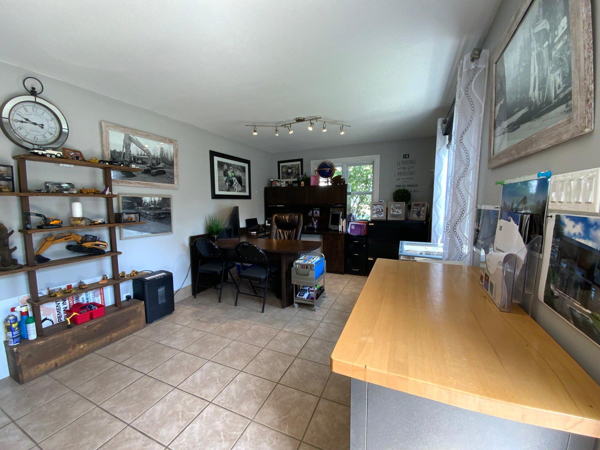 









1725


Route du Nord

,
Brownsburg-Chatham,




QC
J8G1E2

